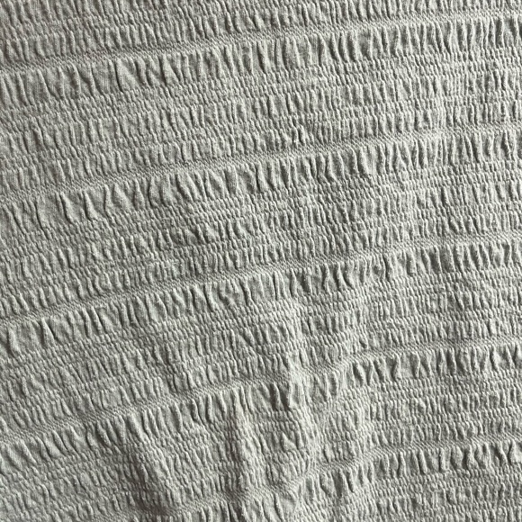 American Eagle Smocked Puckered Cropped Tee Shirt sz S - Picture 3 of 5